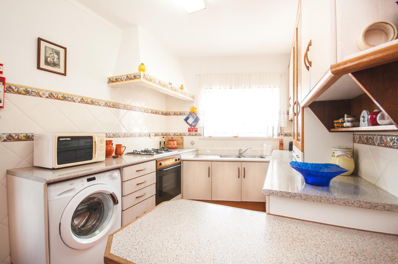 Rivers Nation Surf Camp Bed & Breakfast Atouguia Da Baleia Bagian luar foto