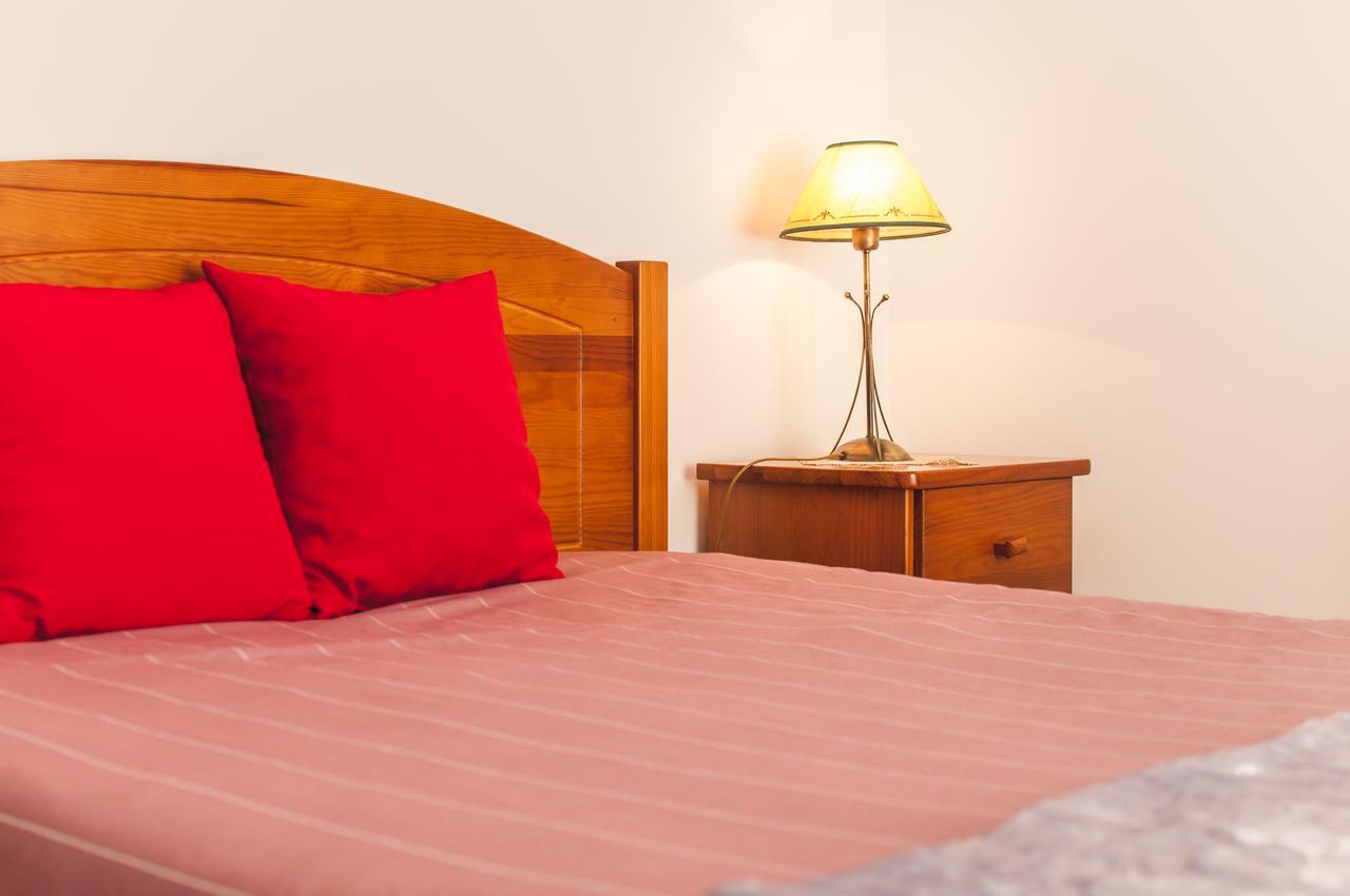 Rivers Nation Surf Camp Bed & Breakfast Atouguia Da Baleia Bagian luar foto
