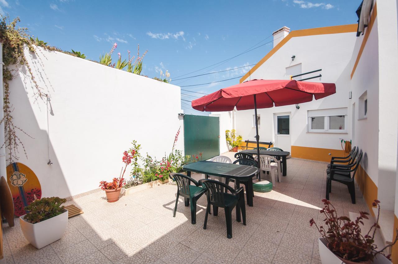 Rivers Nation Surf Camp Bed & Breakfast Atouguia Da Baleia Bagian luar foto