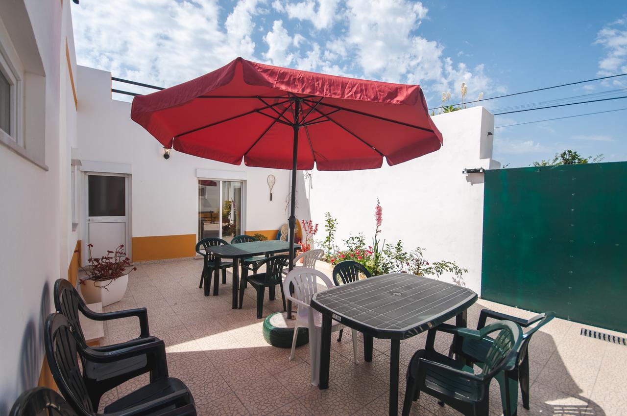 Rivers Nation Surf Camp Bed & Breakfast Atouguia Da Baleia Bagian luar foto