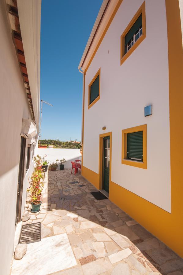 Rivers Nation Surf Camp Bed & Breakfast Atouguia Da Baleia Bagian luar foto