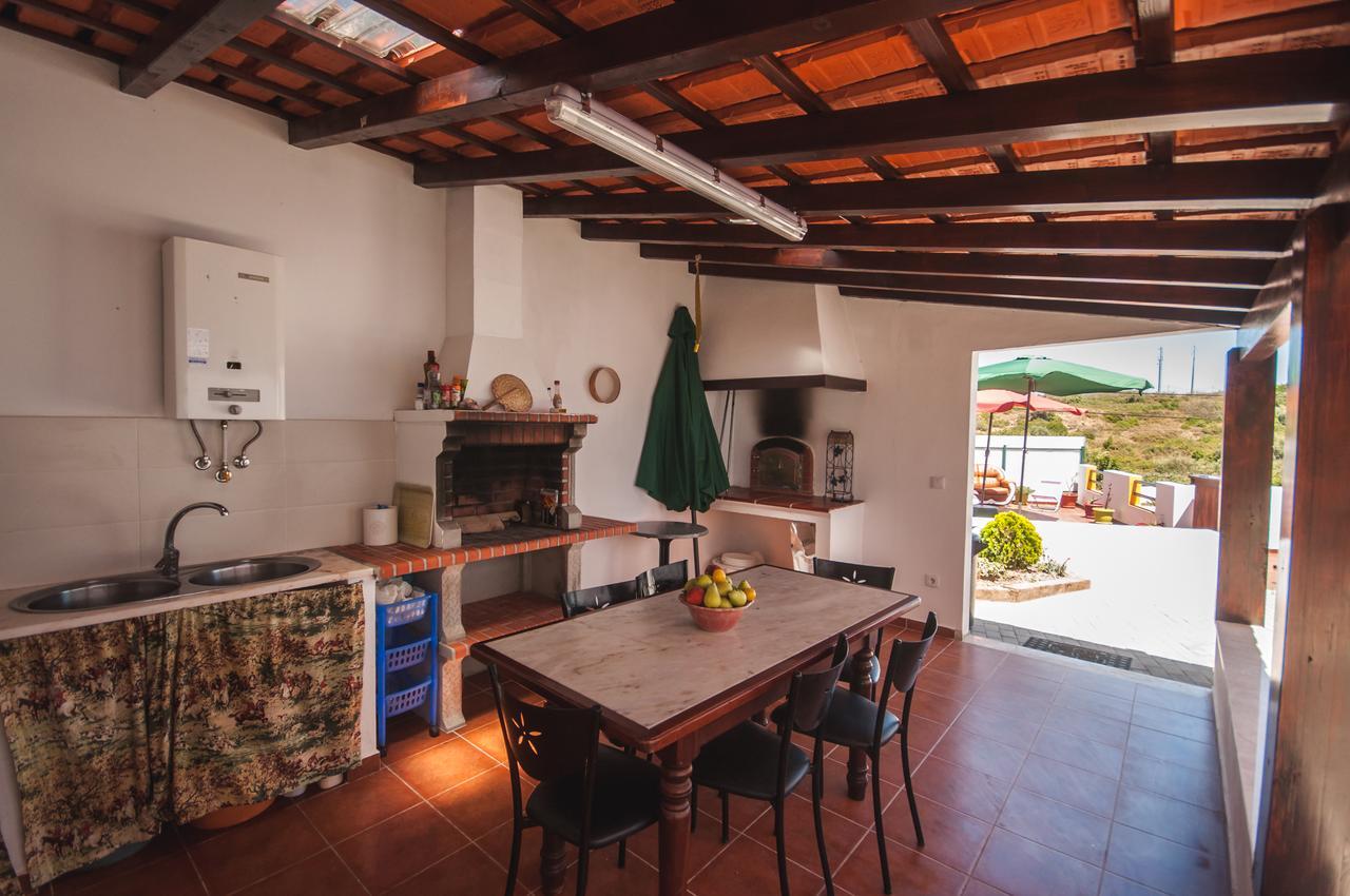 Rivers Nation Surf Camp Bed & Breakfast Atouguia Da Baleia Bagian luar foto